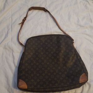 Louis Vuitton shoulder bag